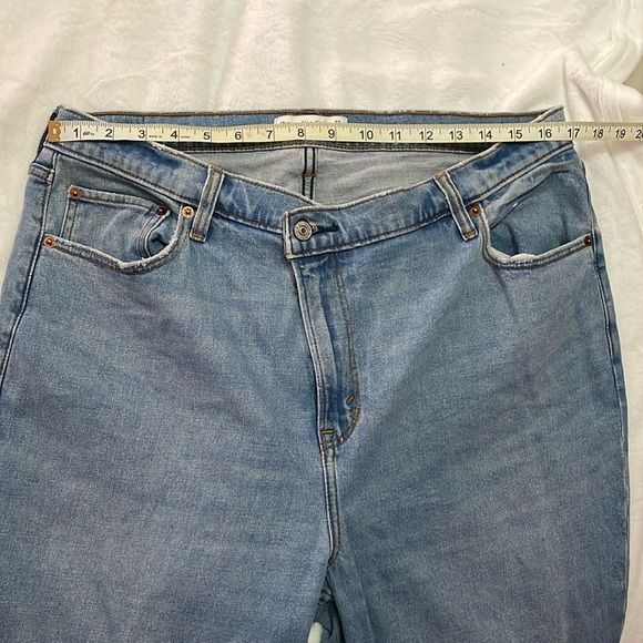 Crossover Abercrombie jeans - Picture 1 of 6